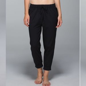 🍋 lululemon Jet Crop